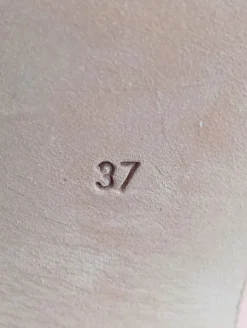 Pantoletten><noscript><img width=