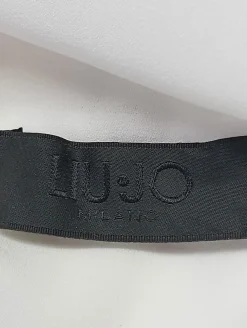 Tops><noscript><img width=