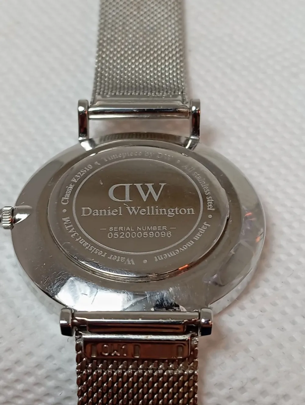 Uhren>Daniel Wellington Analoguhr silberfarben