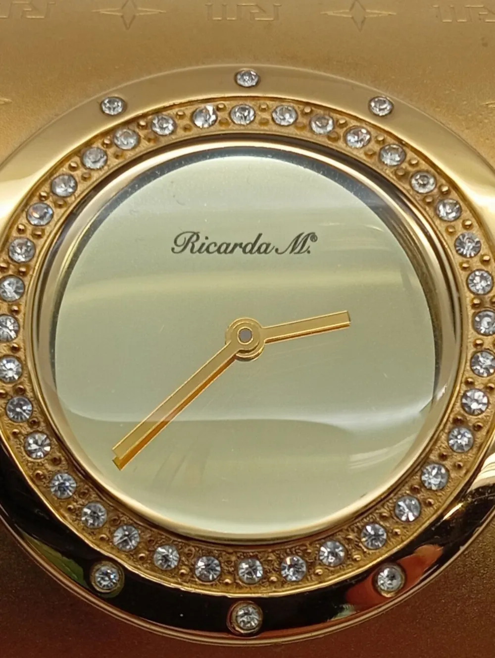 Uhren>Ricarda M Analoguhr goldfarben
