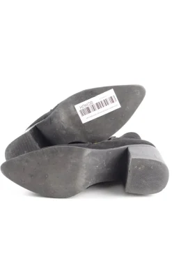 Boots><noscript><img width=