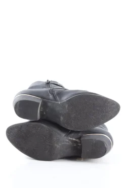 Boots><noscript><img width=