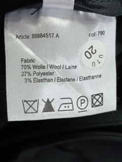 Anzüge><noscript><img width=