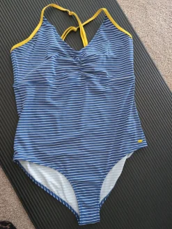 Badeanzug Größe 42- Sale