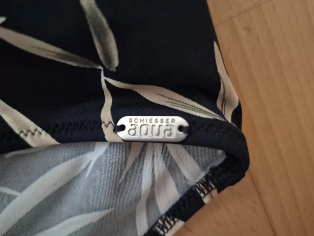 Bademode> Badeanzug Größe 42 blau