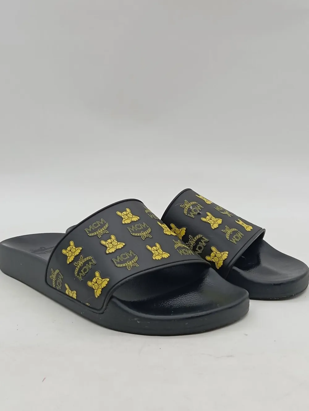 Pantoletten>MCM Badeslipper Größe 39 schwarz