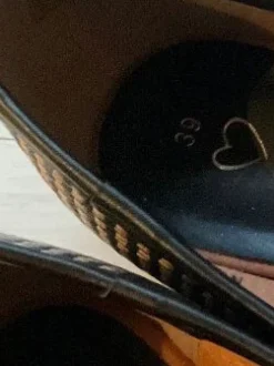 Ballerinas><noscript><img width=