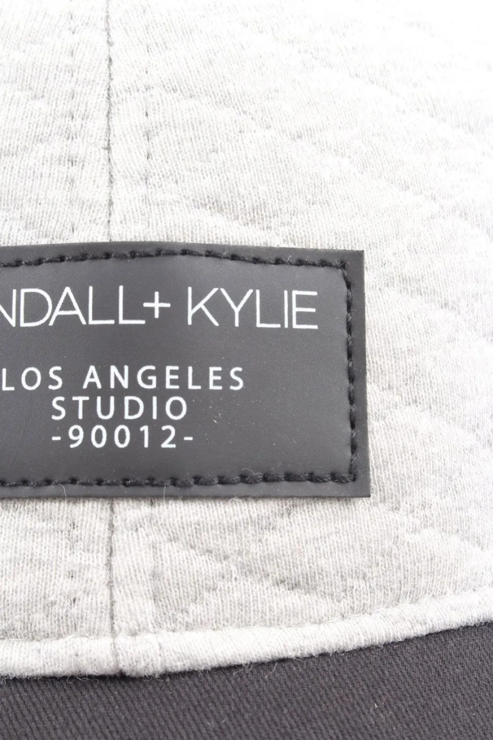 Mützen>Kendall + Kylie Basecap Größe 56 schwarzhellgrau