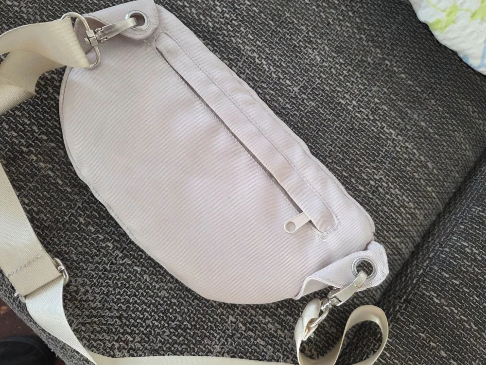 Beuteltaschen>Bench Beuteltasche beige