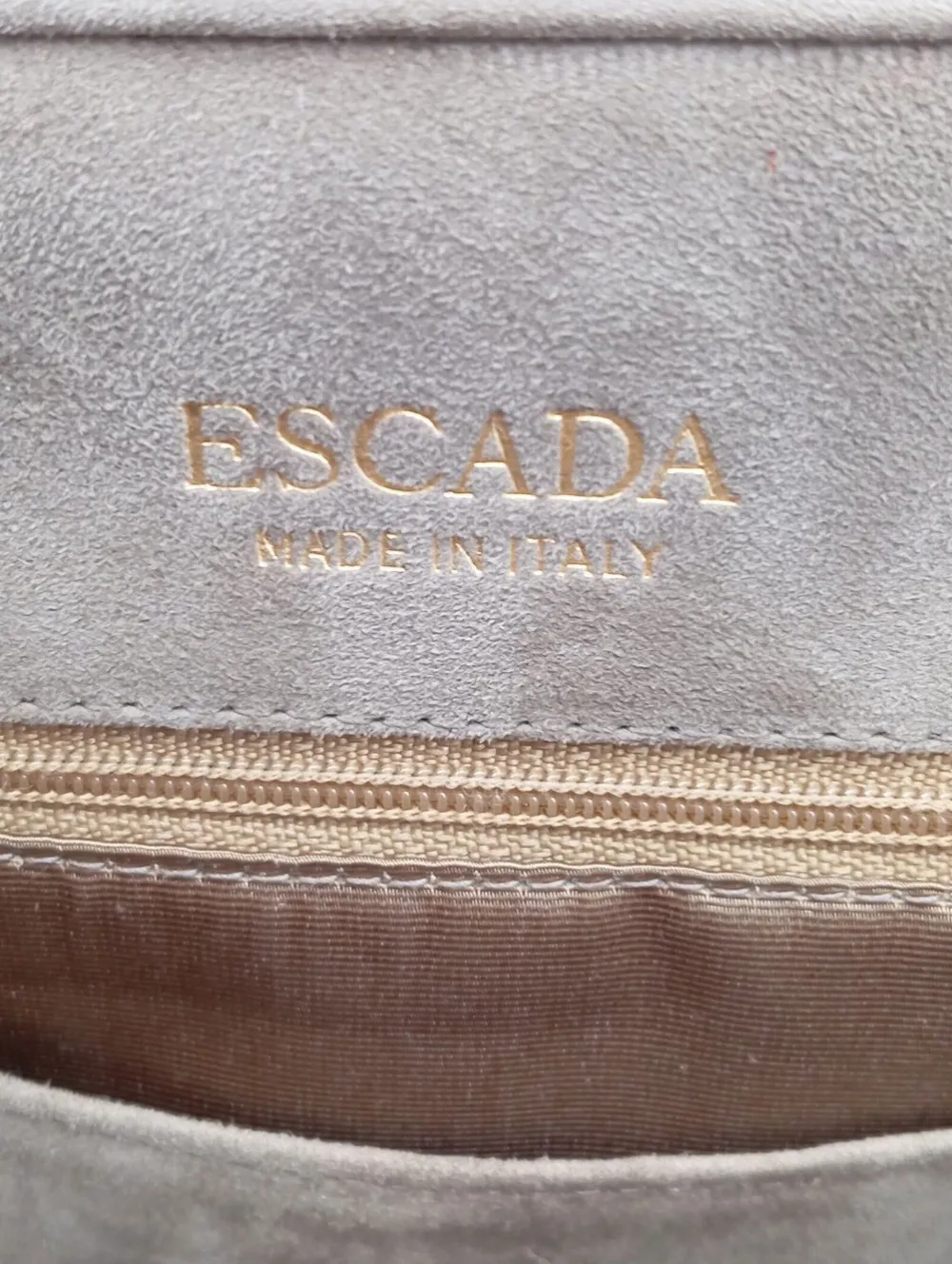 Bügeltaschen>Escada Bügeltasche creme