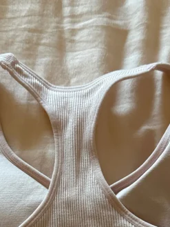 Dessous><noscript><img width=