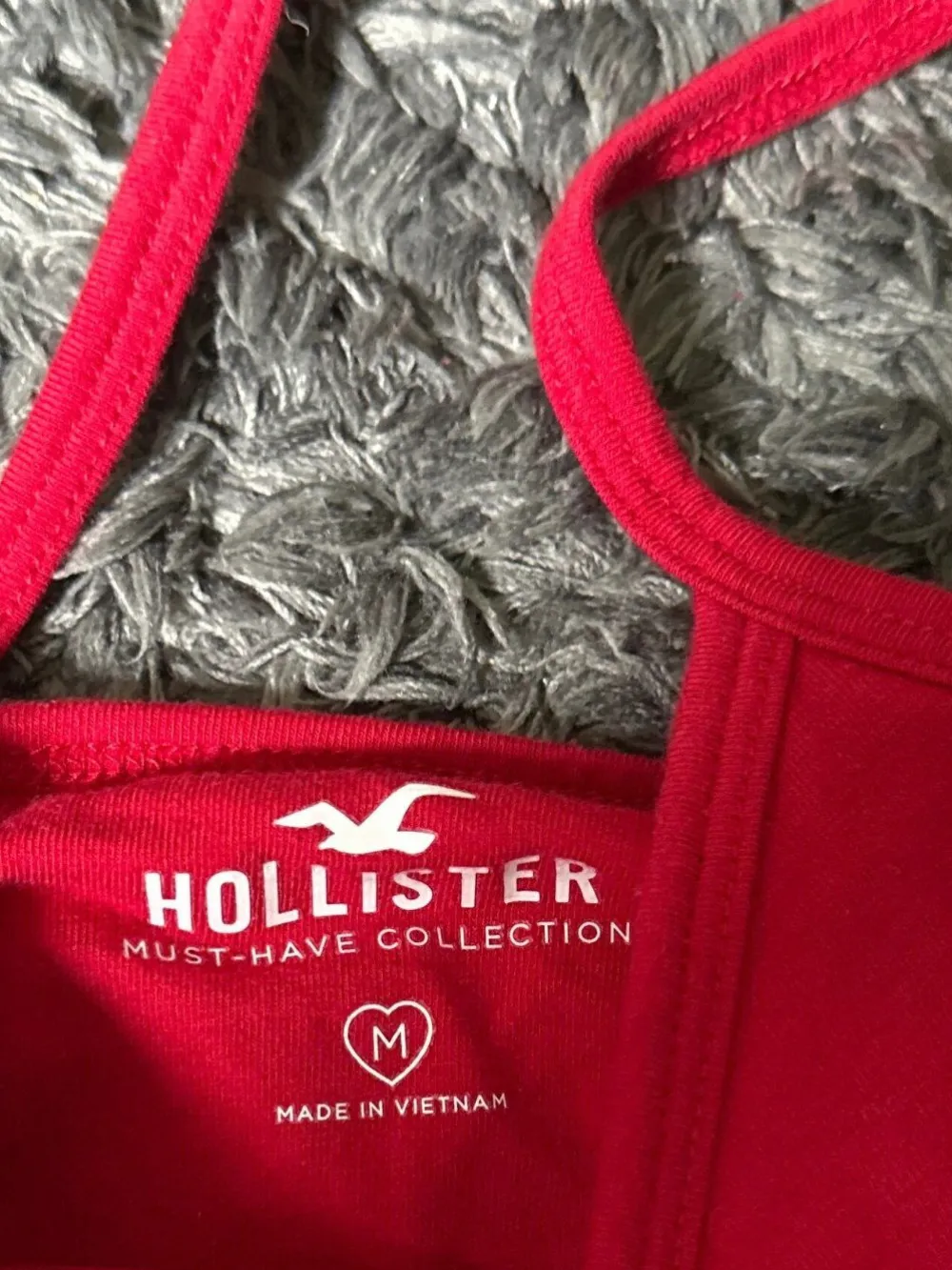 Bademode>Hollister Bikini Größe 38 rot