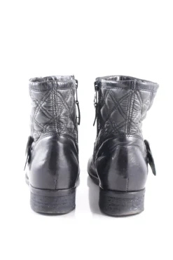 Boots><noscript><img width=