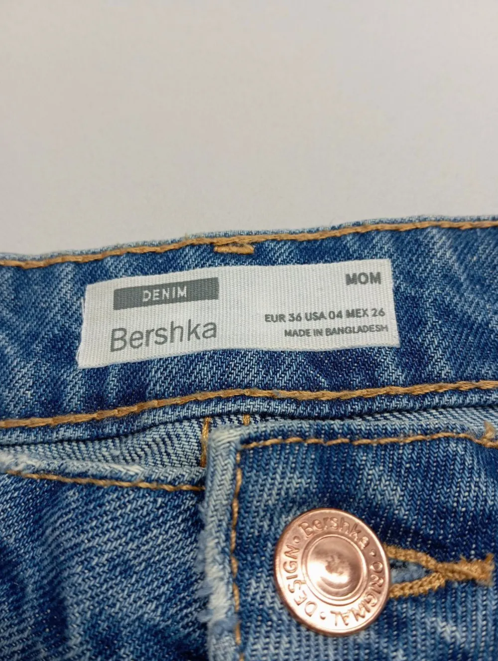 Jeans>Bershka Boyfriendjeans Größe 36 blau