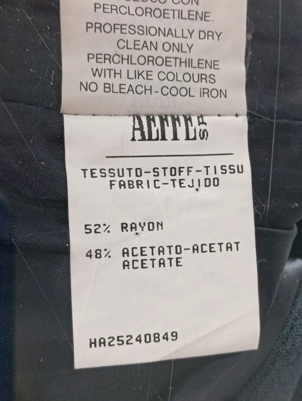 Business-Anzug Größe 38-Moschino