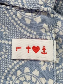 Tops><noscript><img width=