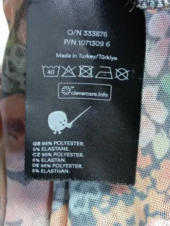 Jacken><noscript><img width=