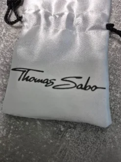 Charms><noscript><img width=