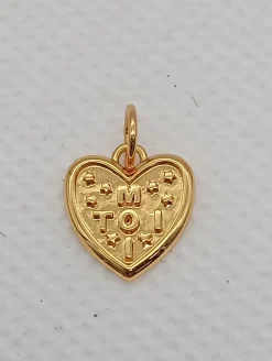 Charms><noscript><img width=