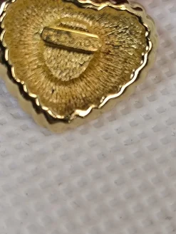 Charms><noscript><img width=