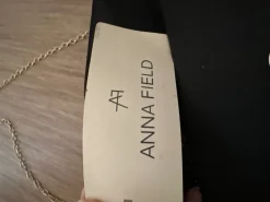 Clutch-Anna field Hot