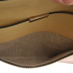 Clutches><noscript><img width=