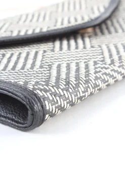 Clutch-Atmosphere Clearance