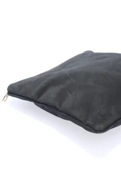 Clutches><noscript><img width=