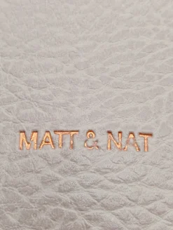 Clutches><noscript><img width=