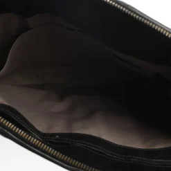 Clutches><noscript><img width=