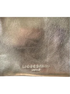 Clutches><noscript><img width=