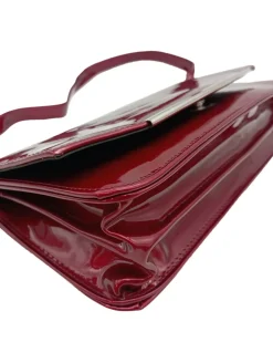 Clutches><noscript><img width=