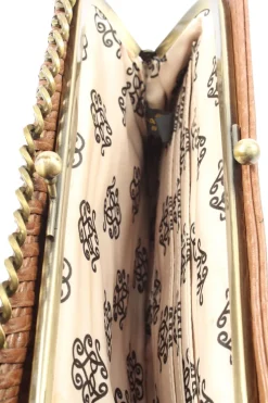 Clutches><noscript><img width=