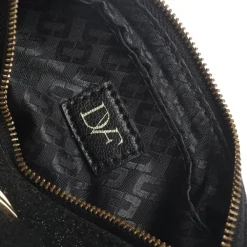 Clutches><noscript><img width=