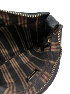 Clutches><noscript><img width=