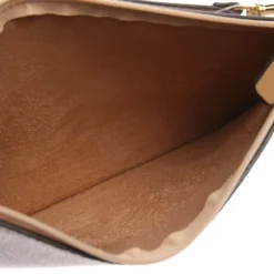 Clutches><noscript><img width=