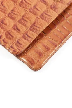 Clutches><noscript><img width=