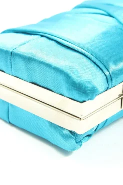 Clutches><noscript><img width=