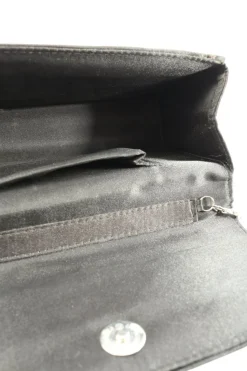 Clutches><noscript><img width=