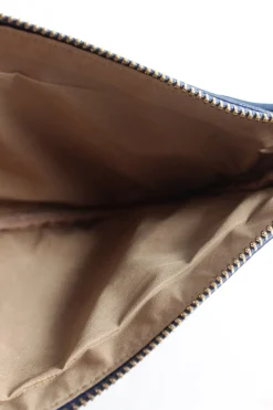 Clutches><noscript><img width=