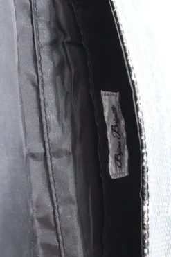 Clutches><noscript><img width=