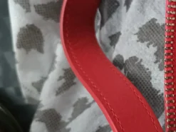 Clutches><noscript><img width=