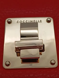 Clutches><noscript><img width=