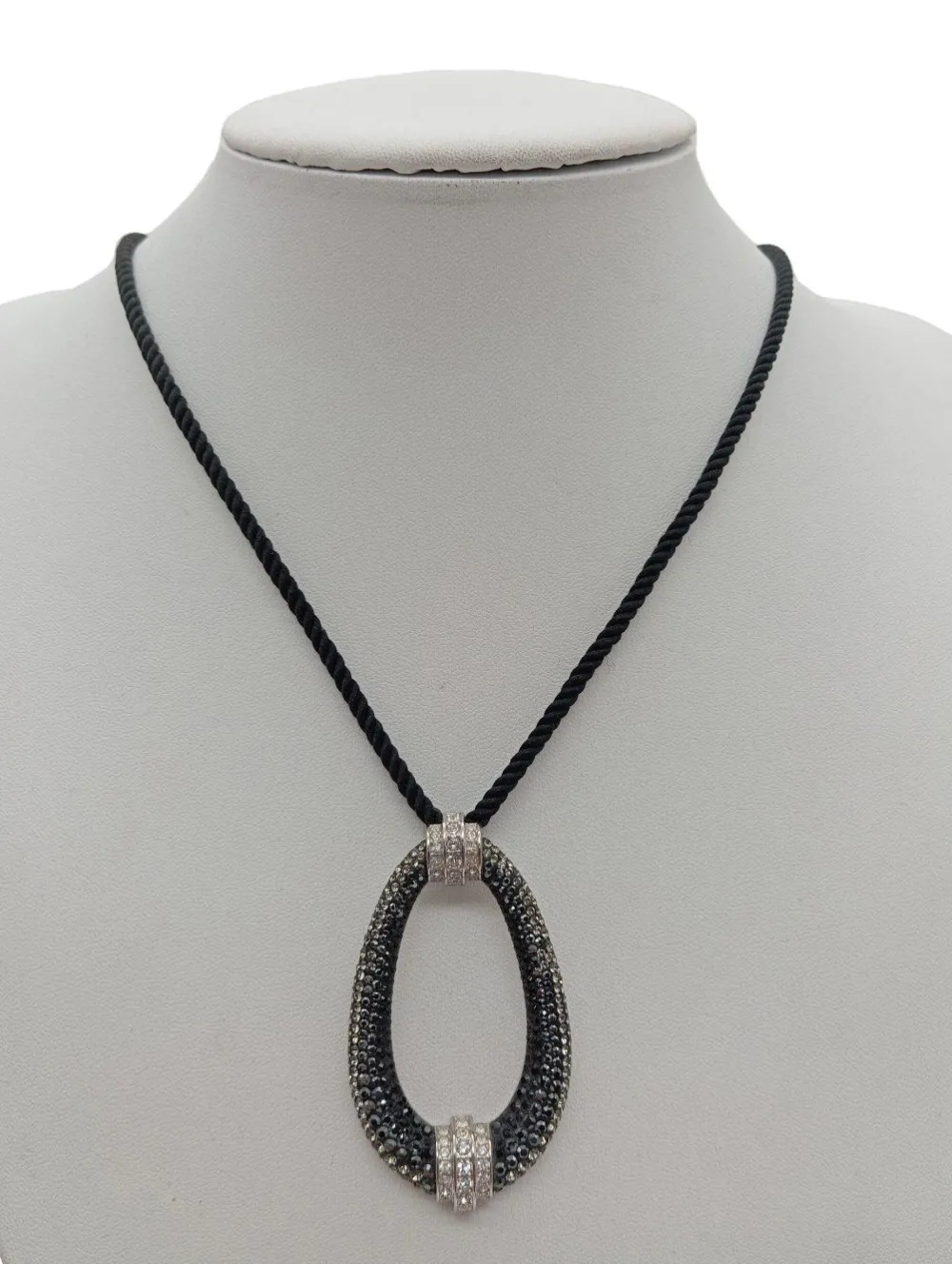 Collier-Swarovski Outlet