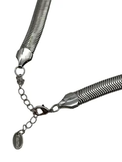 Collier-Flame Outlet