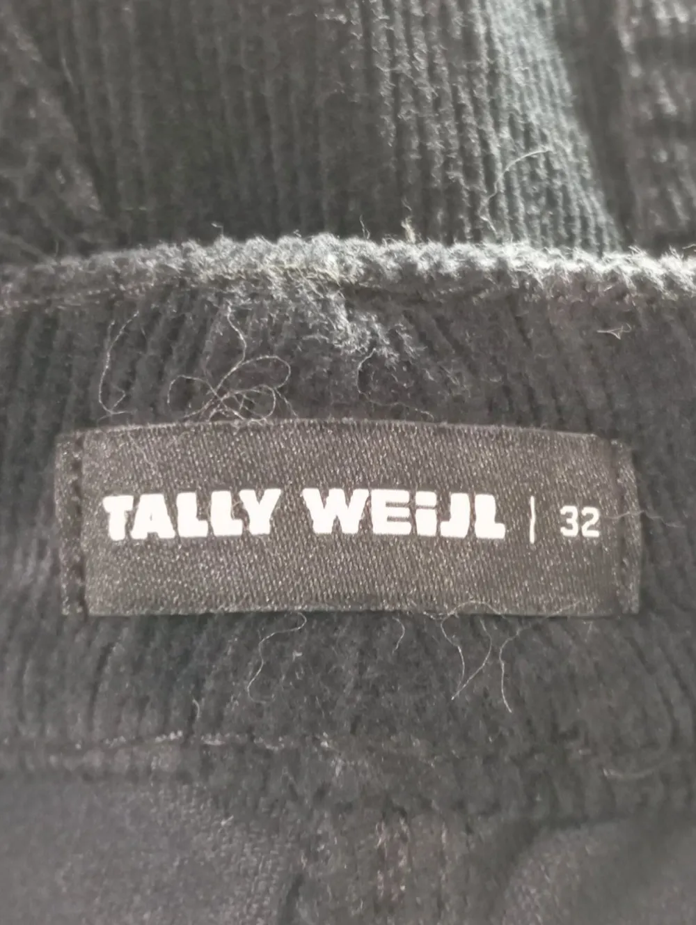 Cordhose Größe 32-Tally Weijl New