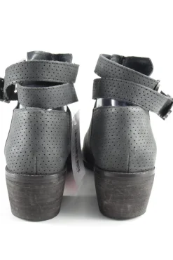 Cut-Out-Stiefeletten Größe 40-H&M Divided Clearance