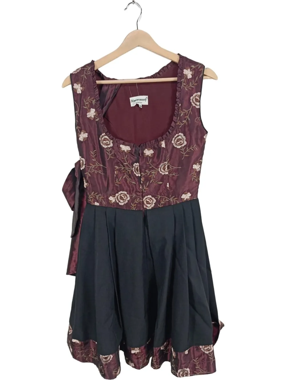 Trachtenmode> Dirndl Größe 36 braun