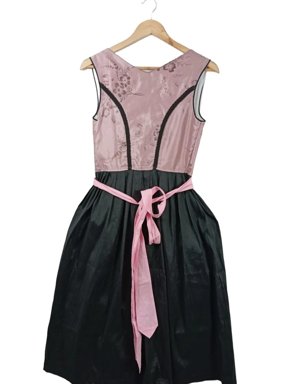 Trachtenmode>Lifos Dirndl Größe 36 pinkschwarz