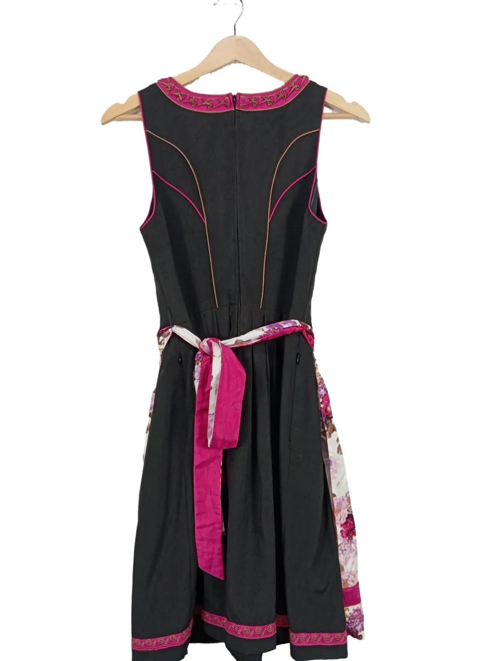 Dirndl Größe 36-Spieth & Wensky Clearance